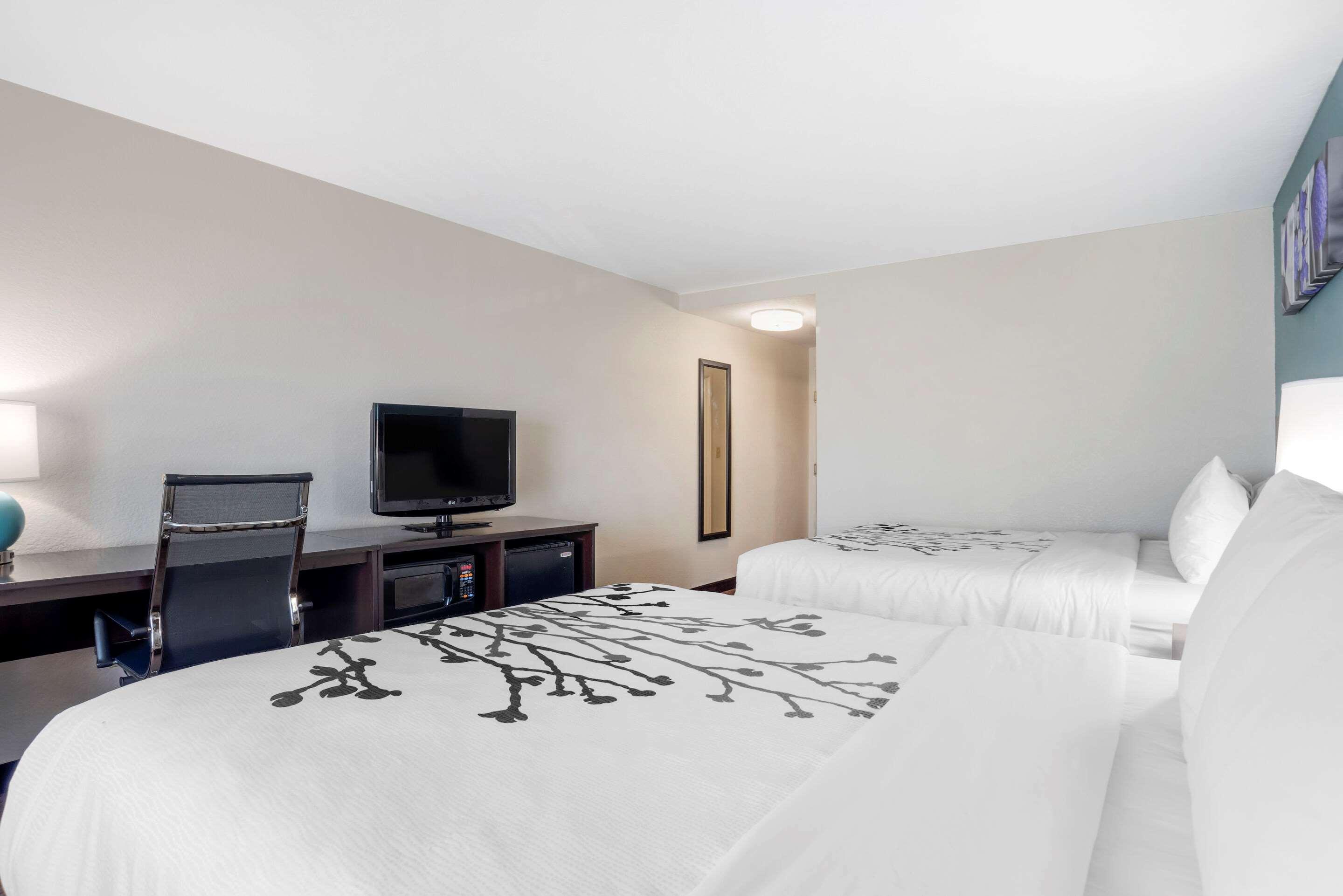 Sleep Inn & Suites Auburn Campus Area I-85 Екстериор снимка