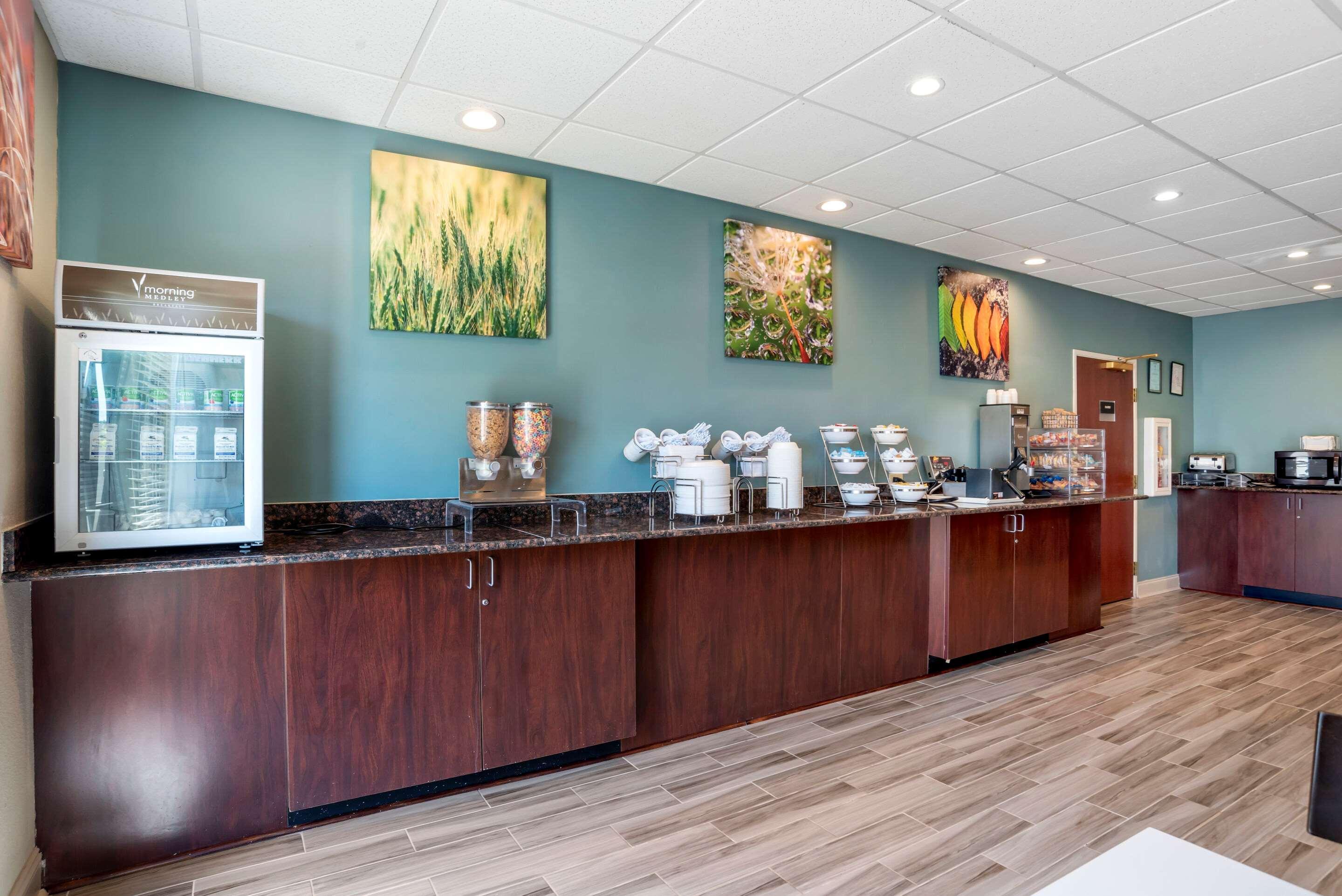 Sleep Inn & Suites Auburn Campus Area I-85 Екстериор снимка