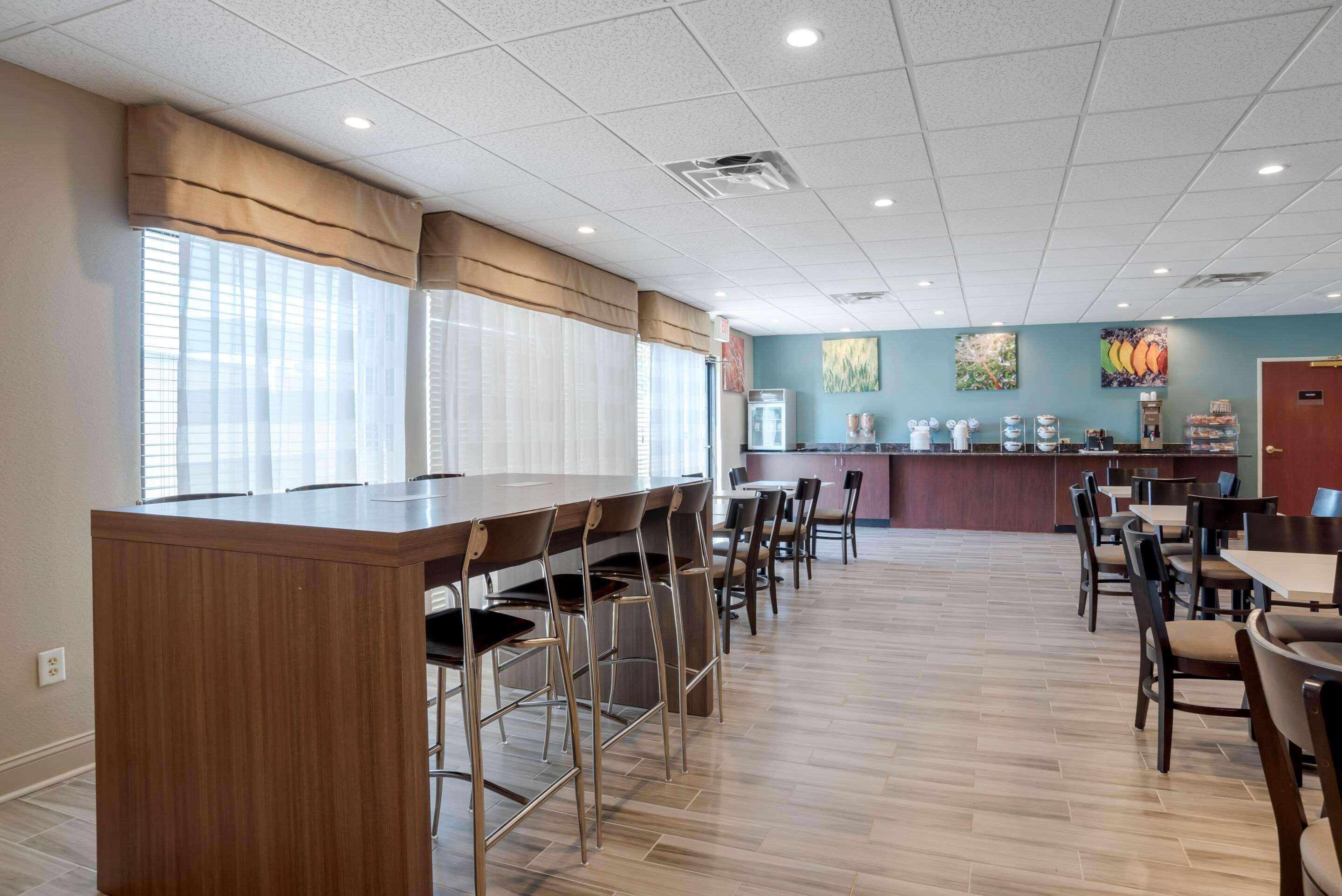 Sleep Inn & Suites Auburn Campus Area I-85 Екстериор снимка